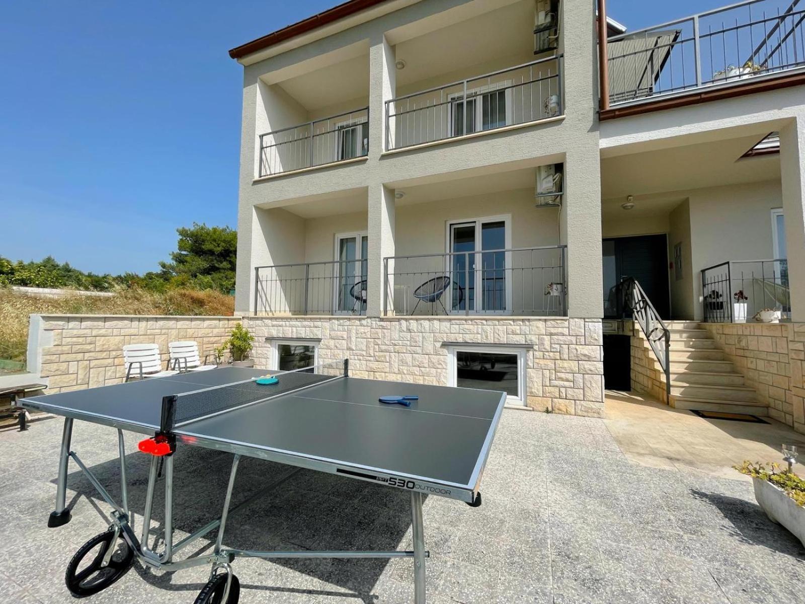 Caramel Comforts With Sea View In Stinjan Only 300 Meters From The Beach Pula Exterior foto