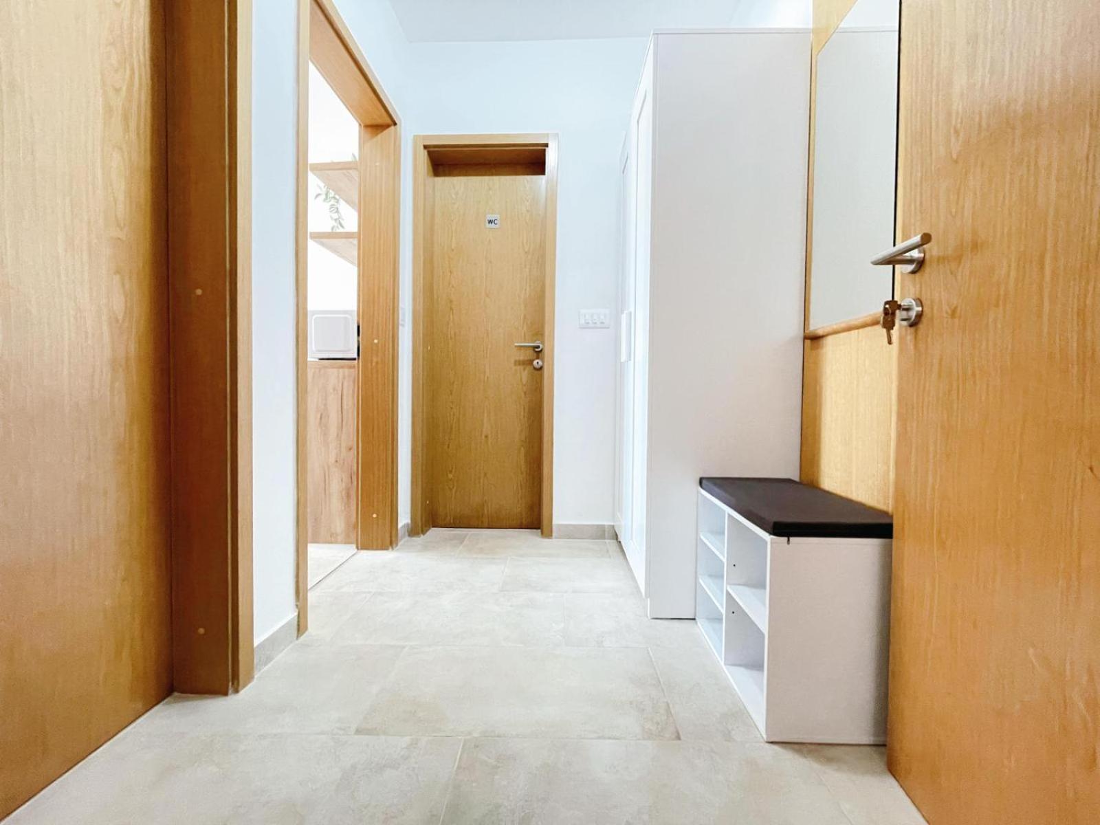 Caramel Comforts With Sea View In Stinjan Only 300 Meters From The Beach Pula Exterior foto